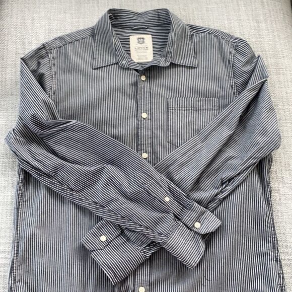 Levi’s‎ Pinstriped Men’s Grey and White Button Down - Picture 7 of 9